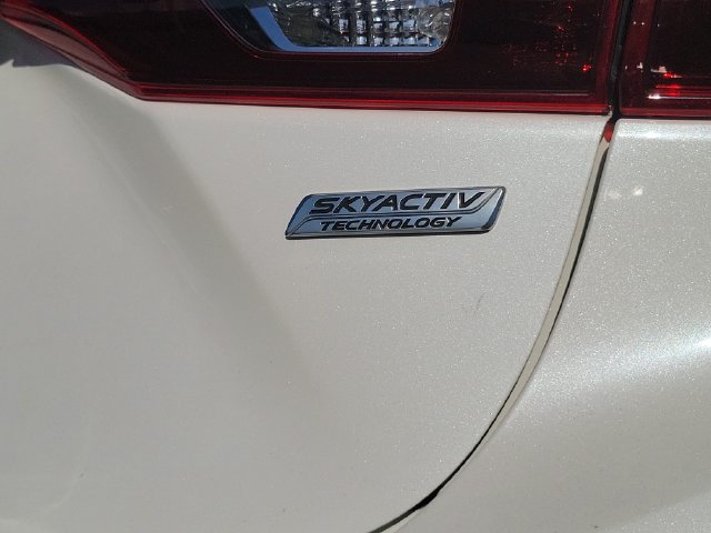 Used 2017 MAZDA MAZDA3 Grand Touring FWD image 9