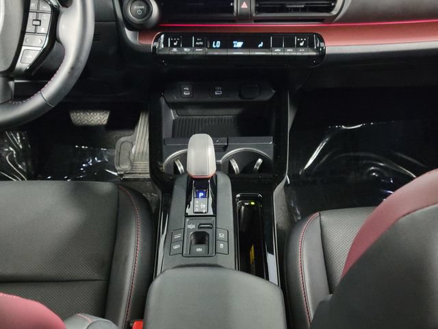 Used 2026 Toyota Prius Plug-In Hybrid FWD image 24