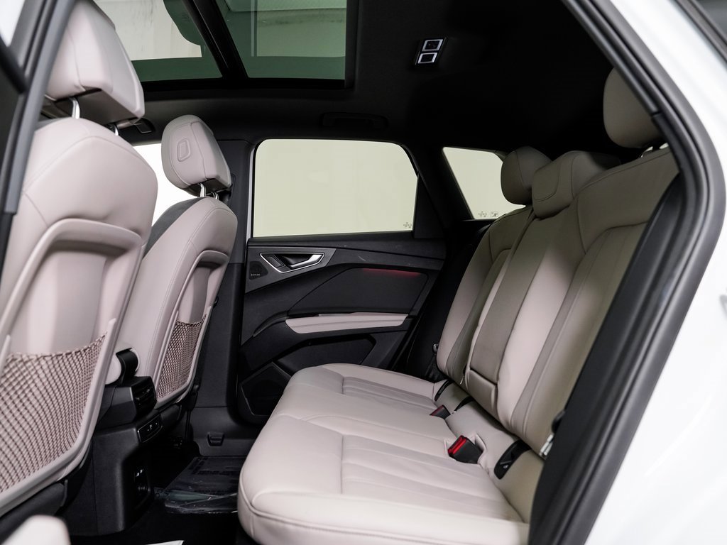 Used 2022 Audi Q4 e-tron Premium Plus image 22