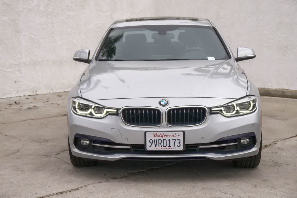 Used 2017 BMW 330i Sedan RWD image 2