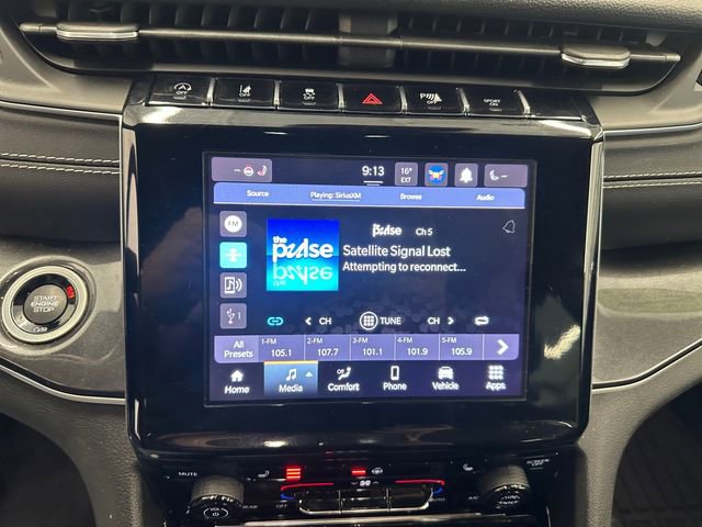 Used 2023 Jeep Grand Cherokee L Laredo image 28