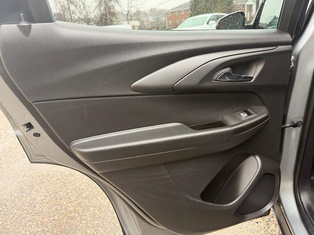 Used 2023 Chevrolet TrailBlazer LT image 18