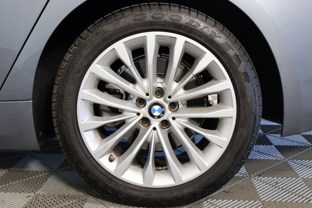 Used 2021 BMW 530i w/ Convenience Package image 15