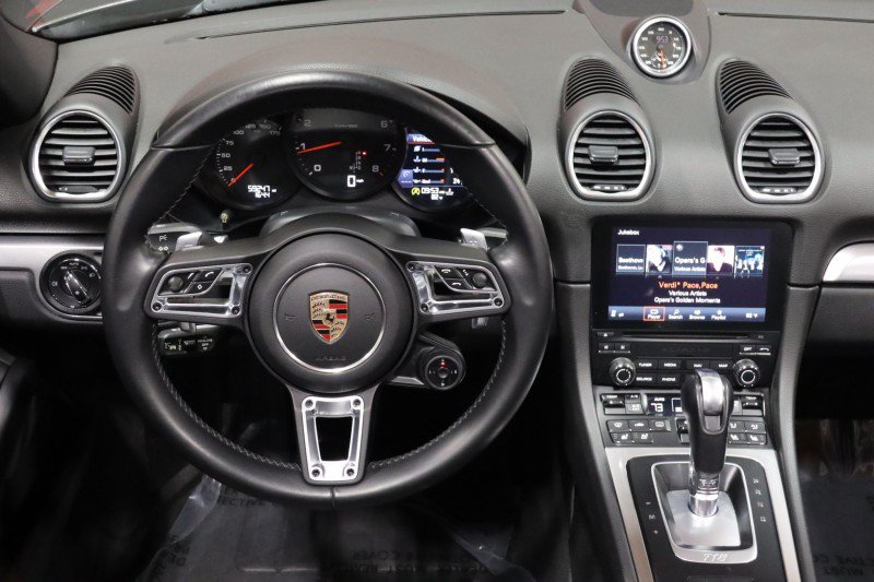 Used 2017 Porsche 718 Boxster RWD image 41