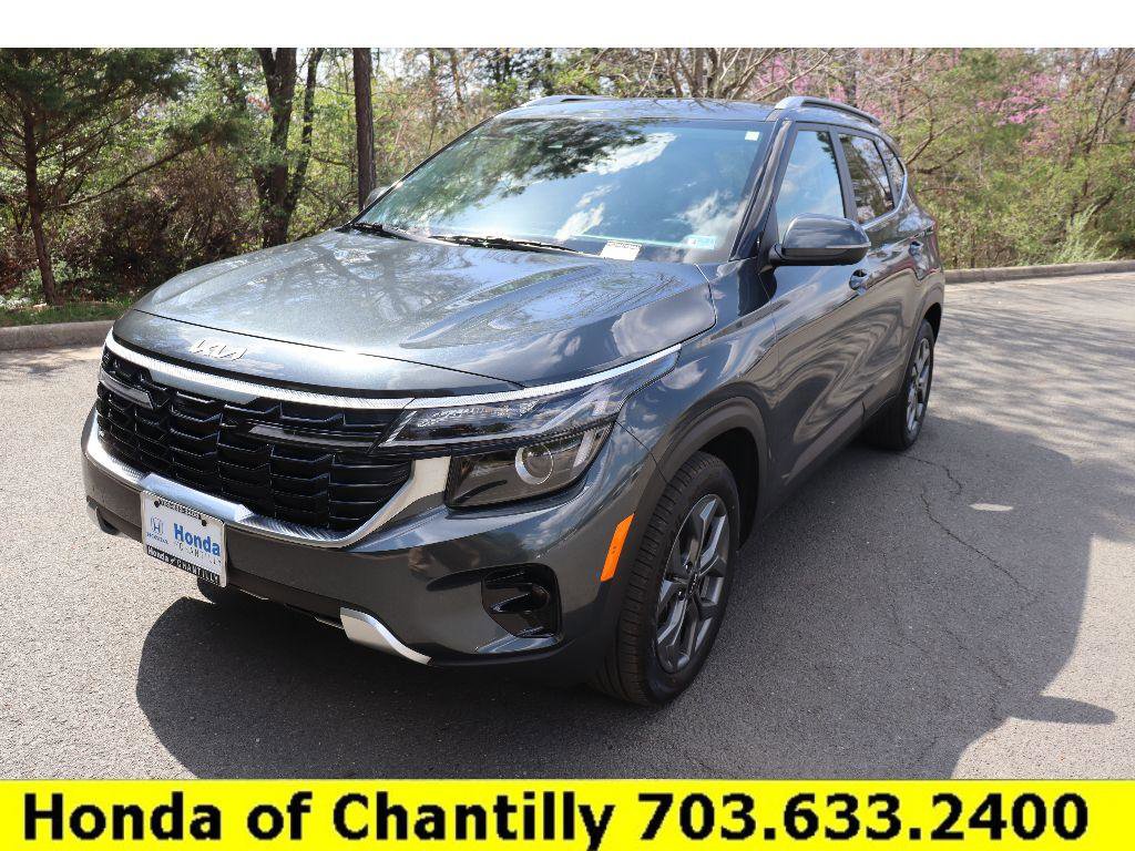 Used 2024 Kia Seltos S FWD image 3