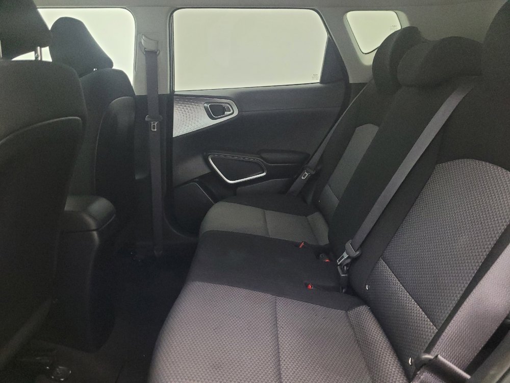 Used 2022 Kia Soul LX w/ Technology Package image 18