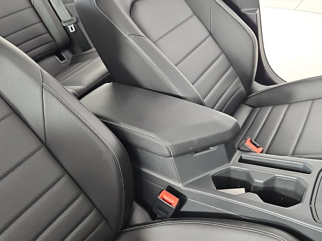 Used 2023 Volkswagen Jetta SE w/ Panoramic Sunroof Package FWD image 16