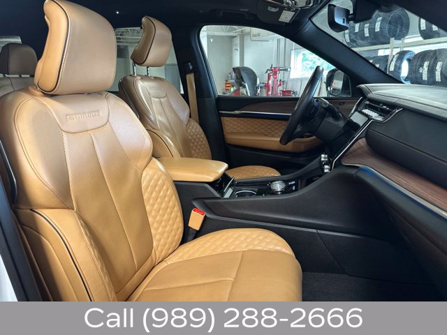 Used 2021 Jeep Grand Cherokee L Summit w/ Luxury Tech Group V AWD/4WD image 20