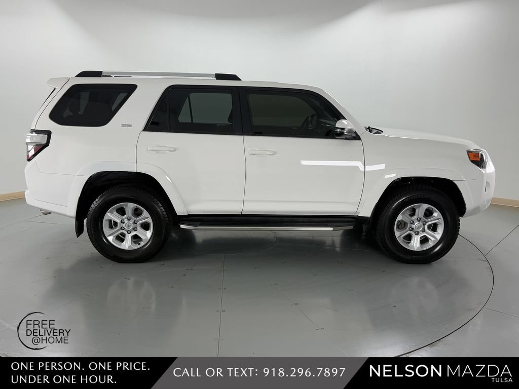 Used 2019 Toyota 4Runner SR5 Premium AWD/4WD image 5