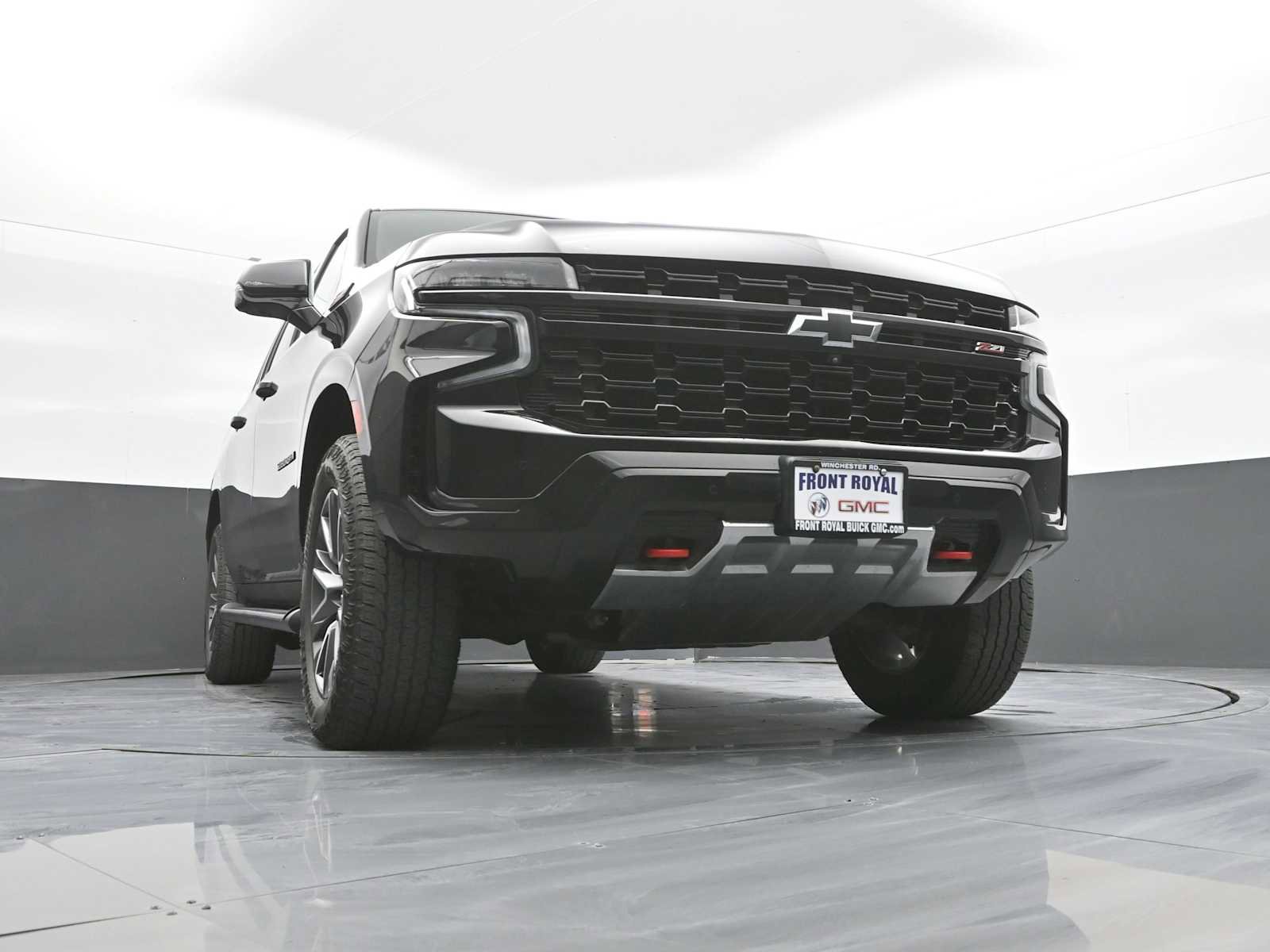 Used 2024 Chevrolet Suburban Z71 w/ Luxury Package image 36