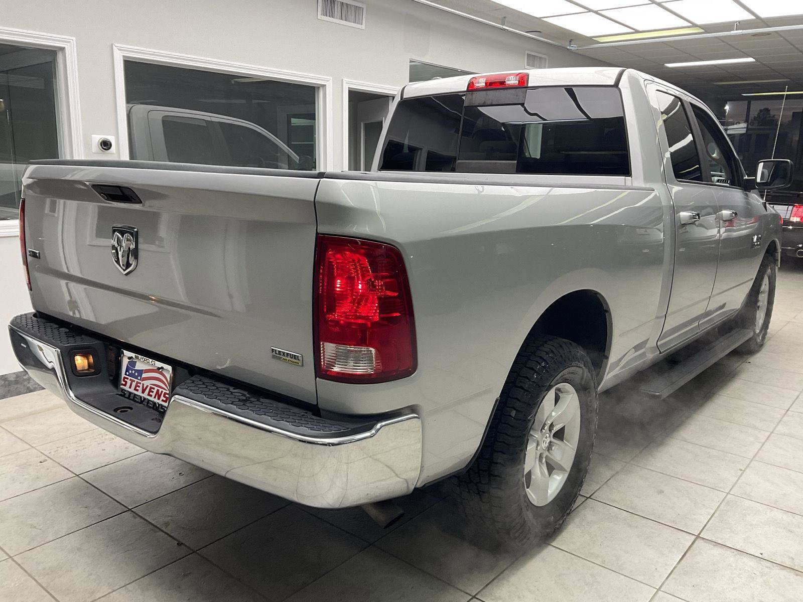 Used 2016 RAM 1500 Classic SLT image 5