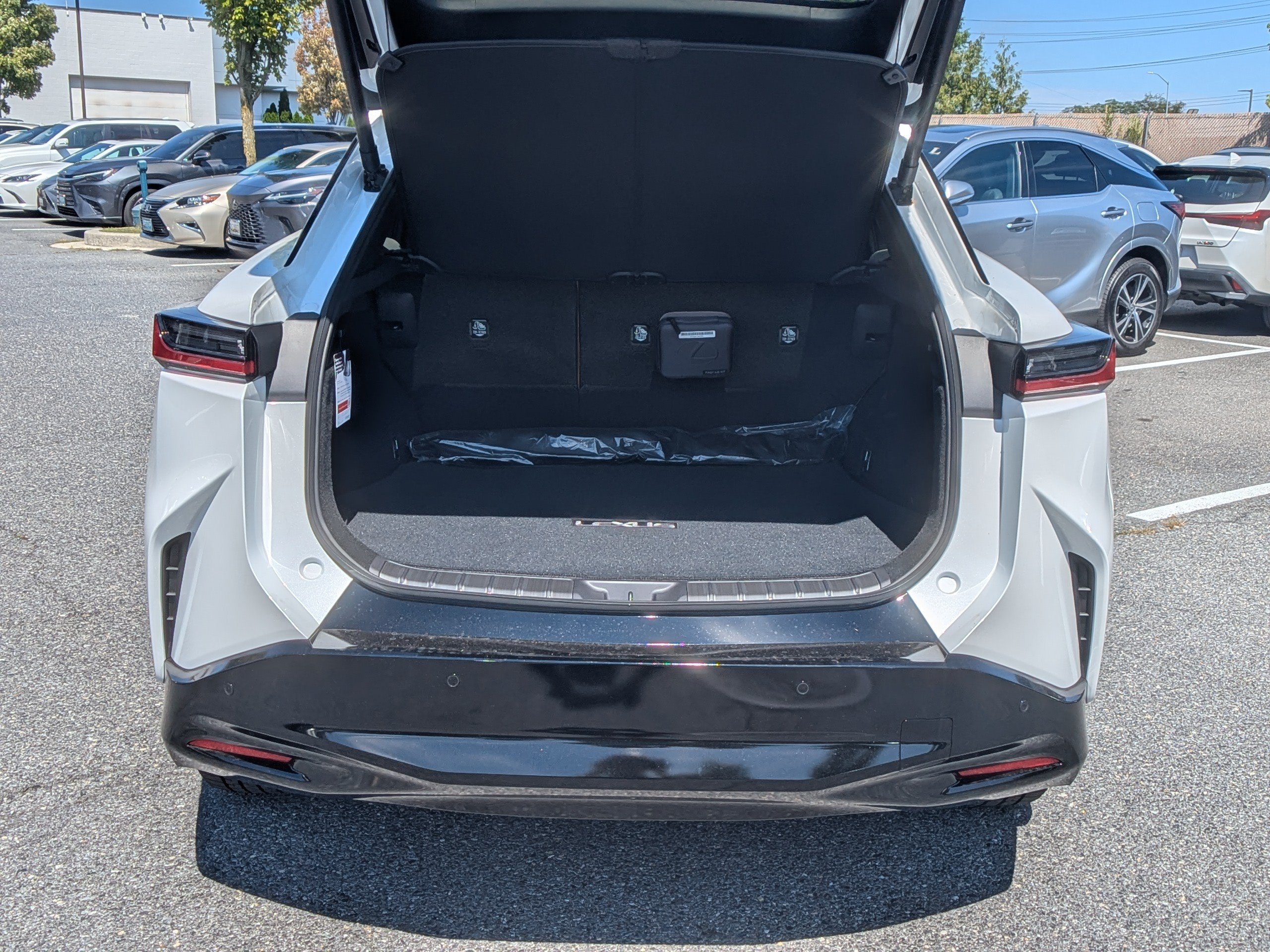 New 2026 Lexus RZ 450e AWD w/ Technology Package image 10