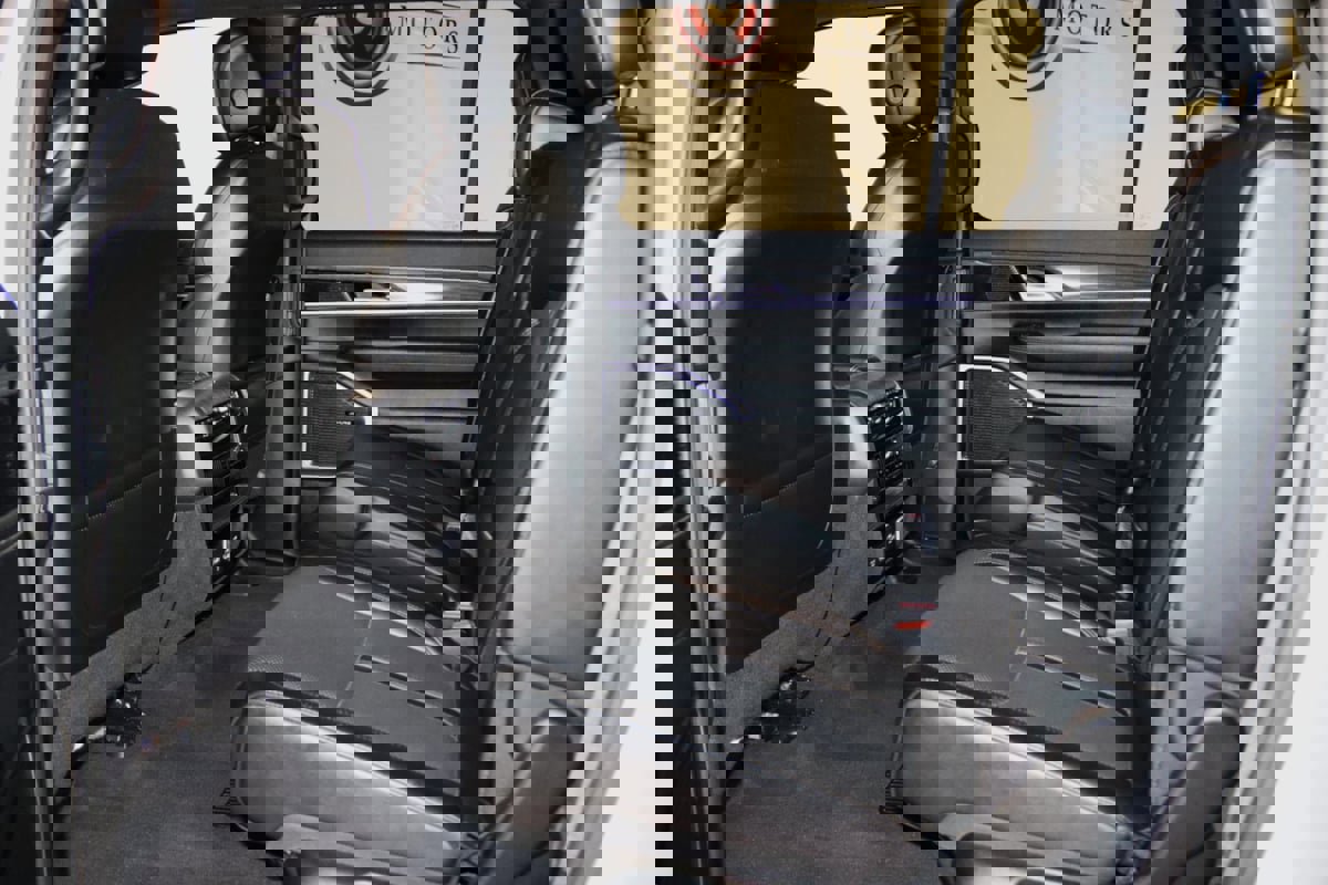 Used 2024 Jeep Wagoneer L Series II w/ Flexible Seating Group image 54