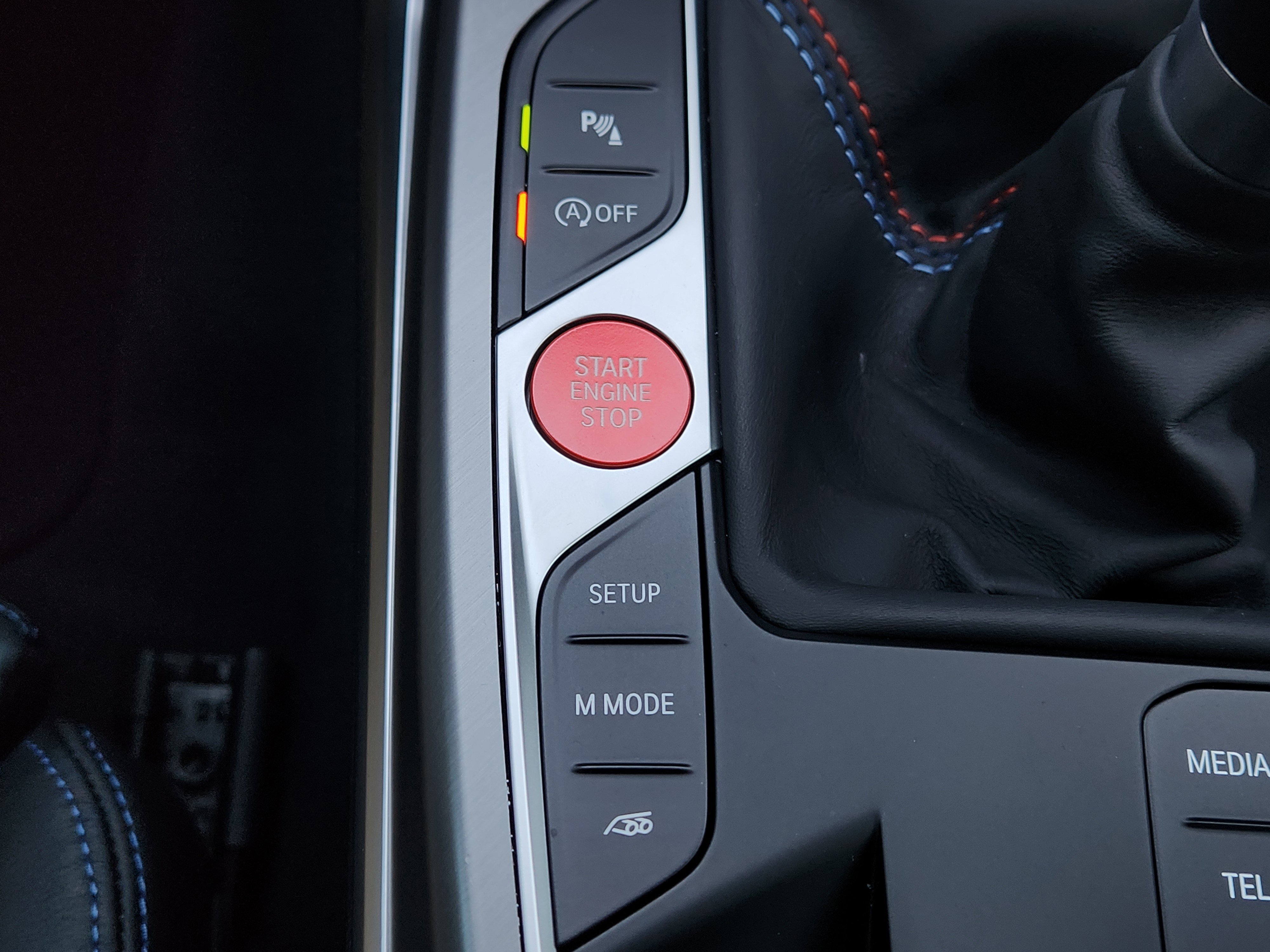 Used 2025 BMW M2 w/ Lighting Package image 23