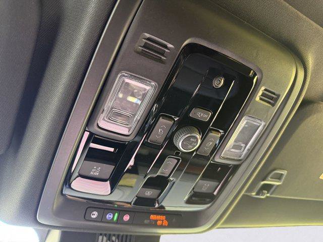 New 2026 GMC Yukon Denali w/ Sun & Power Step Package image 36