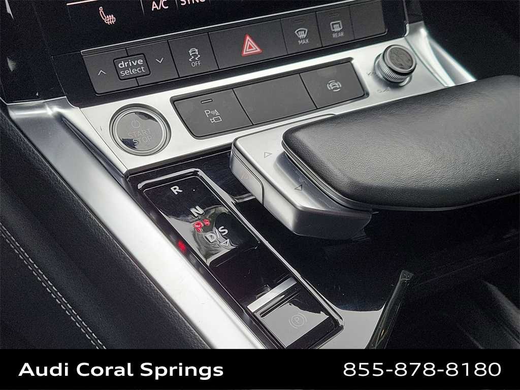 Used 2021 Audi e-tron Premium w/ Convenience Plus Package image 25