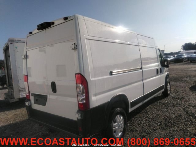 Used 2021 RAM ProMaster 2500 w/ Convenience Group FWD image 2