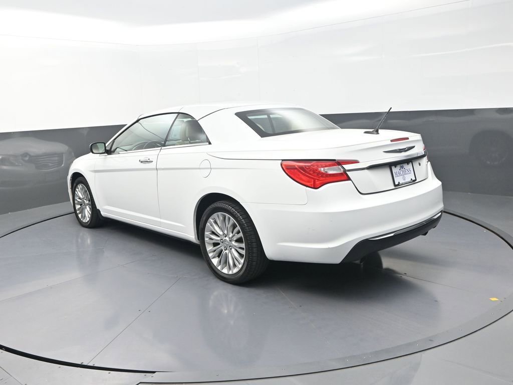 Used 2011 Chrysler 200 Limited FWD image 8