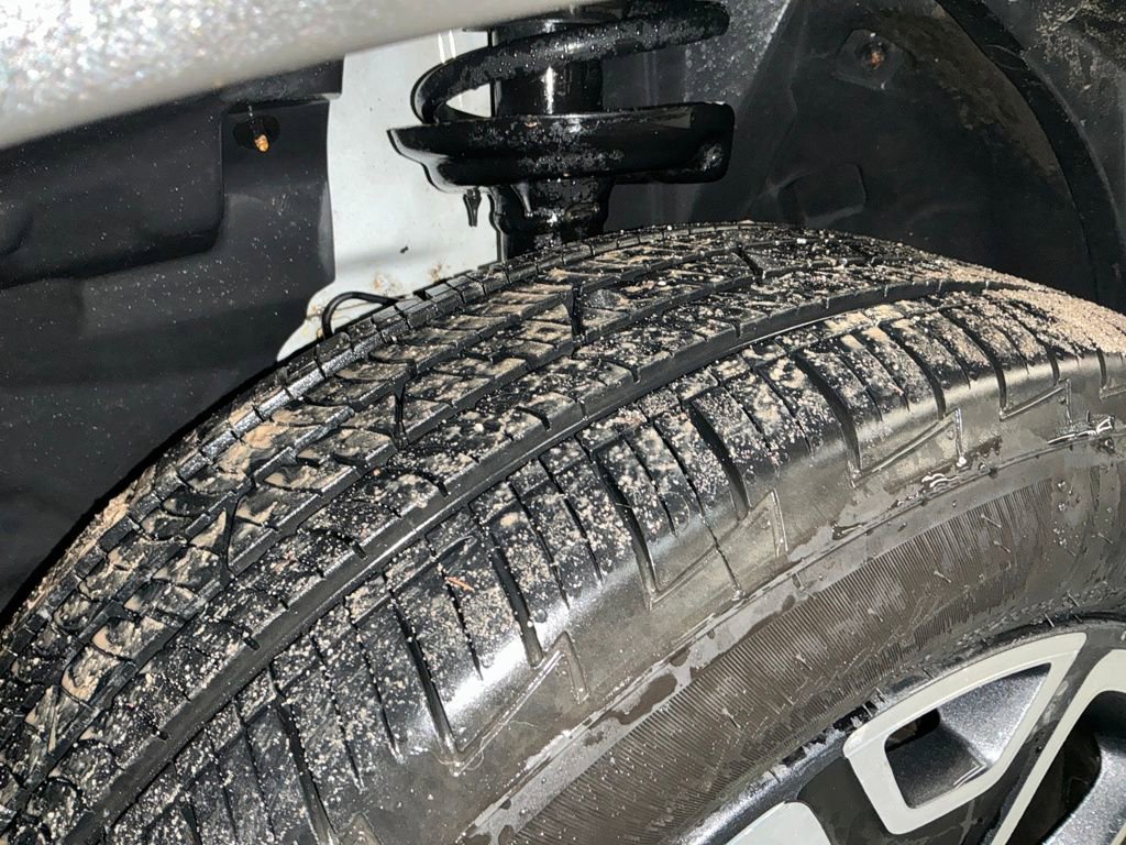 Used 2016 Jeep Renegade Limited image 28