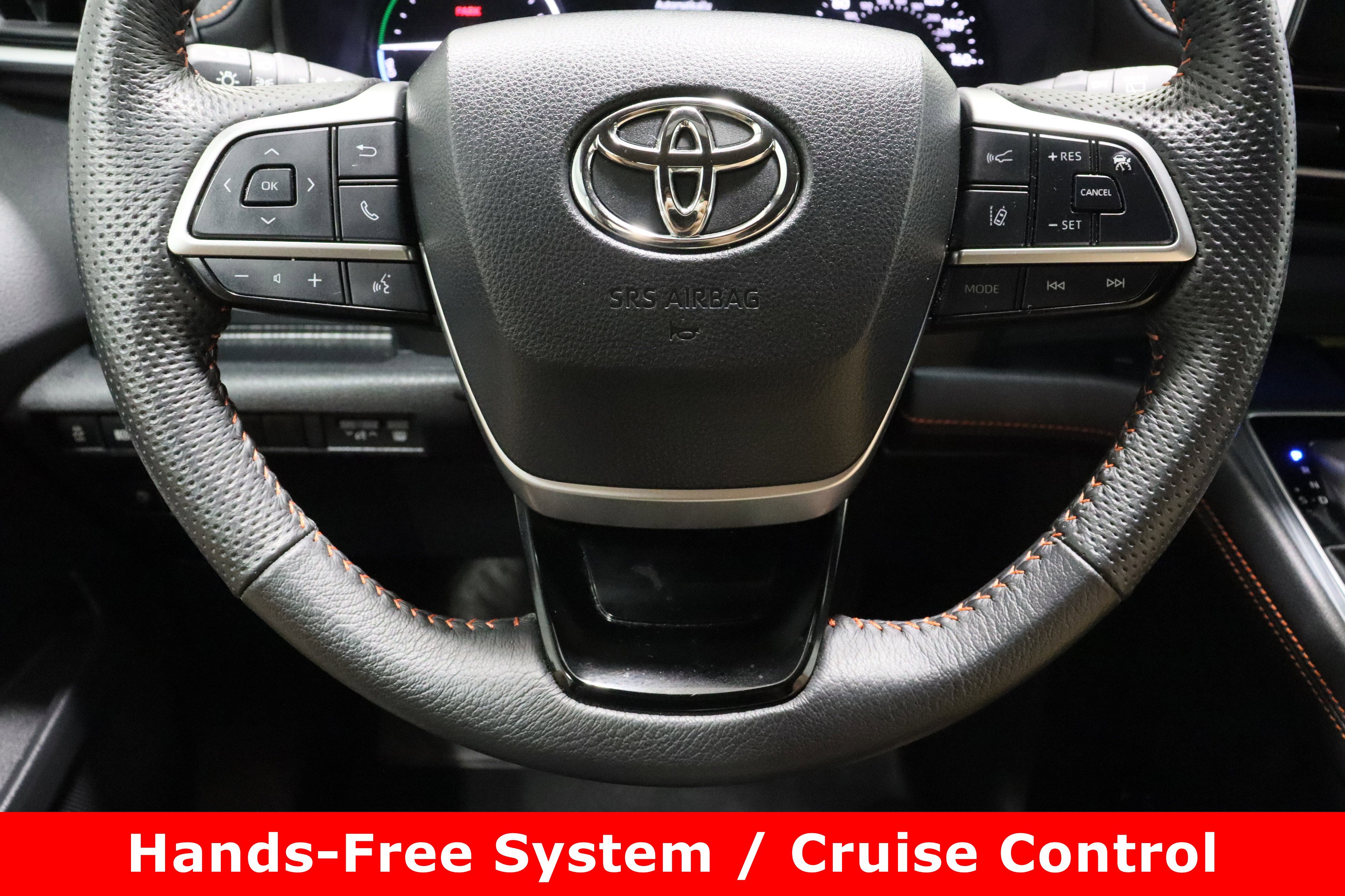 Used 2023 Toyota Sienna XSE image 26