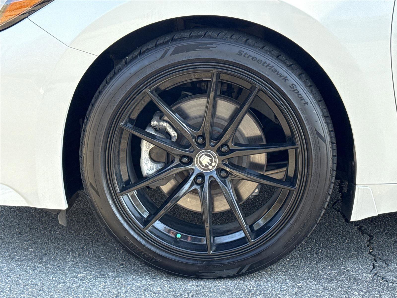 Used 2023 Nissan Maxima SR w/ Sport Mat Group FWD image 31