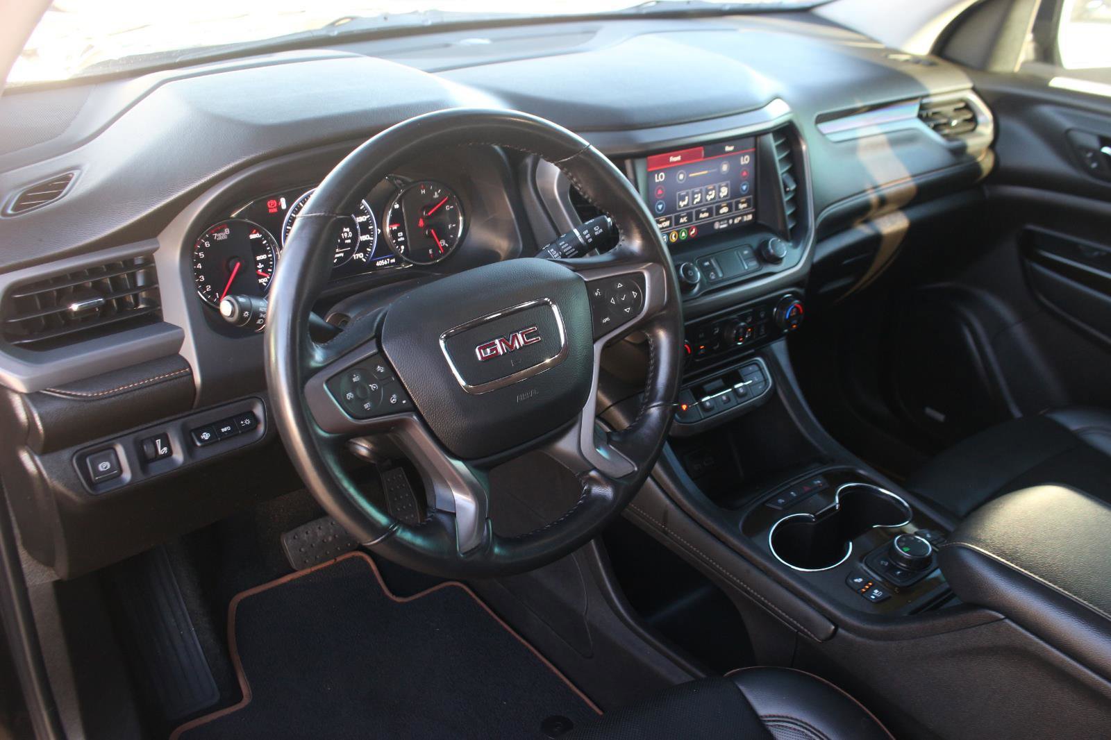 Used 2022 GMC Acadia AT4 w/ Technology Package image 19