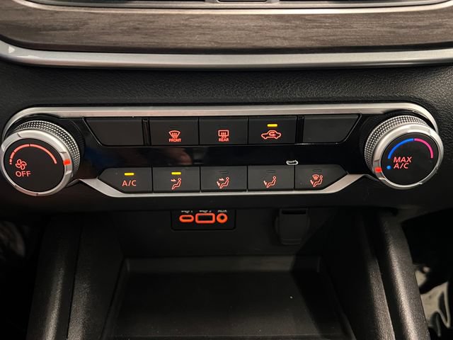 Used 2025 Nissan Altima 2.5 SV FWD image 24