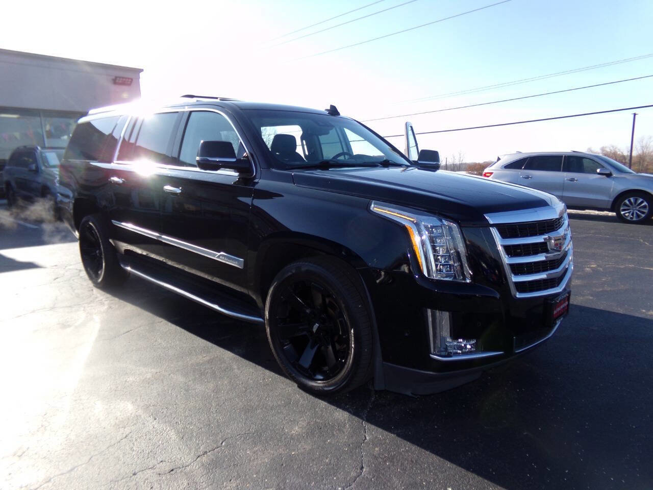Used 2019 Cadillac Escalade ESV Luxury image 72