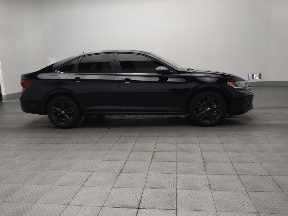 Used 2023 Volkswagen Jetta SE FWD image 11