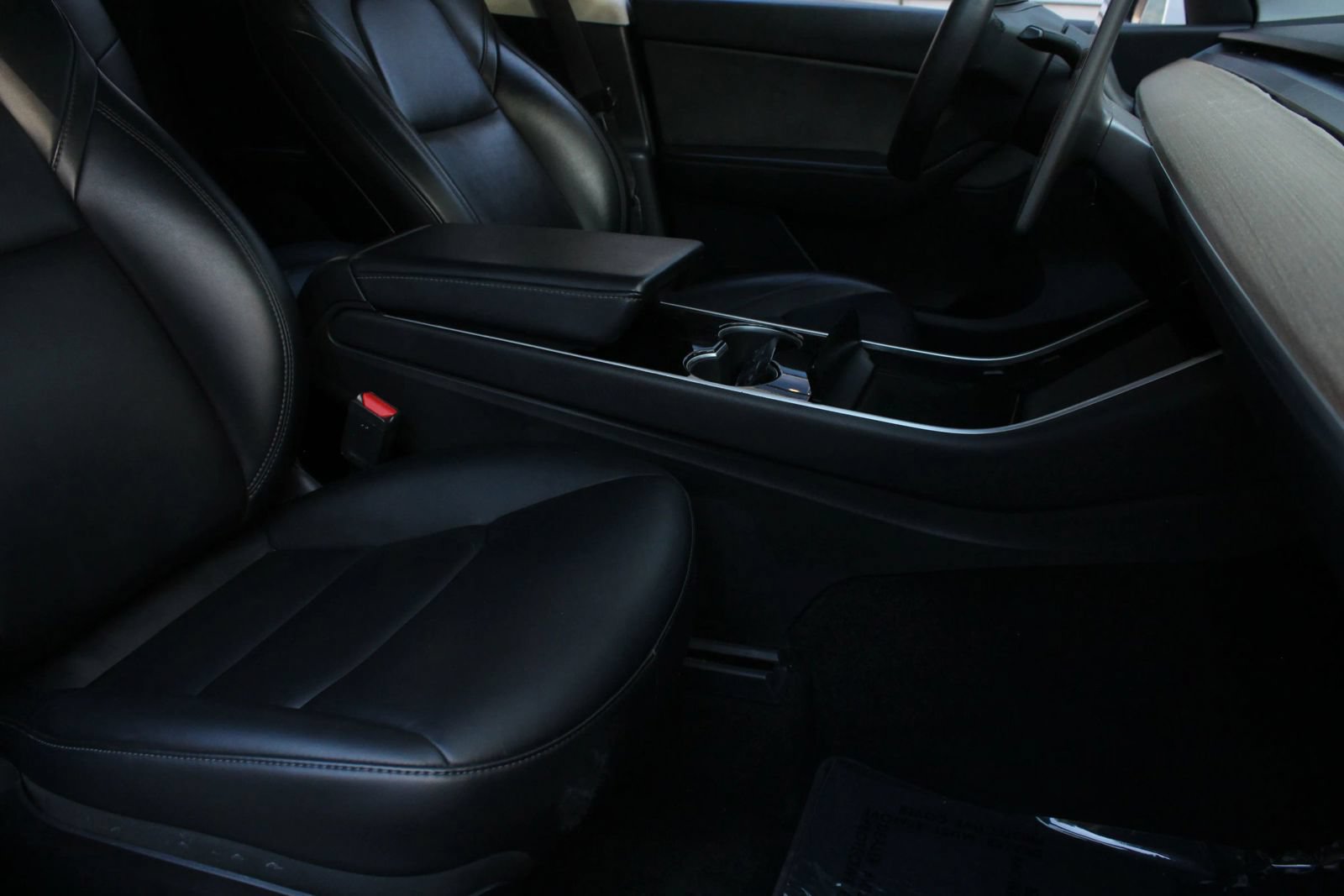 Used 2020 Tesla Model Y Long Range AWD/4WD image 29