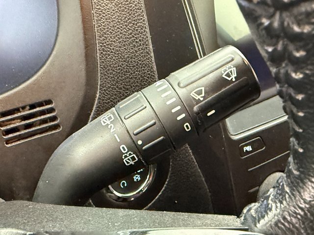 Used 2019 Ford Explorer XLT w/ Equipment Group 202A image 13