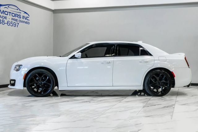 Used 2022 Chrysler 300 S w/ Comfort Group RWD image 17