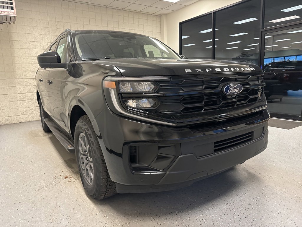 New 2025 Ford Expedition Max Active image 8