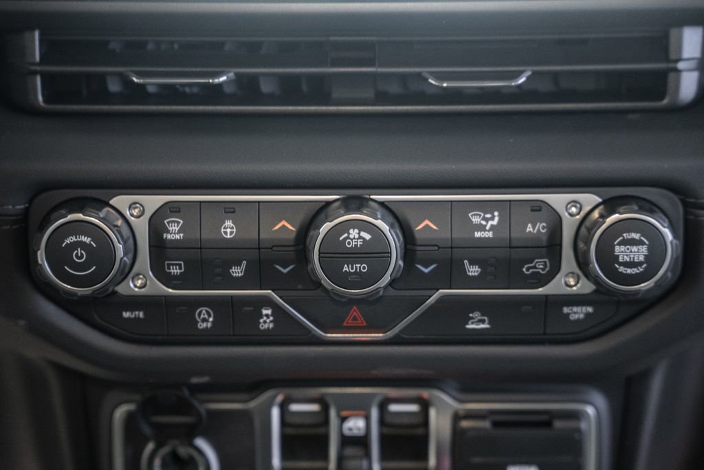 New 2026 Jeep Gladiator Mojave image 24