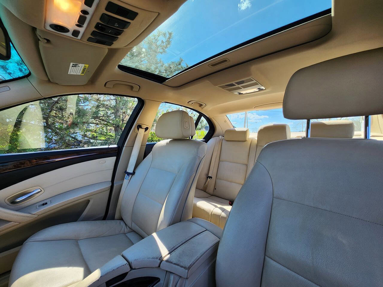 Used 2010 BMW 535i xDrive Sedan image 7