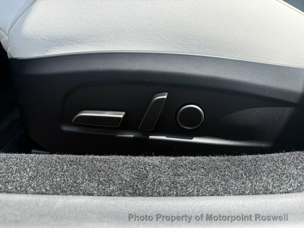 Used 2025 Tesla Model 3 Performance AWD/4WD image 15