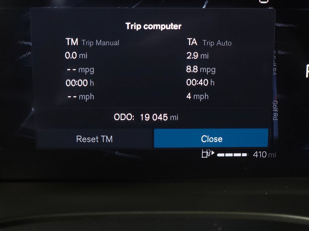 Certified 2025 Volvo XC60 B5 Core AWD/4WD image 23
