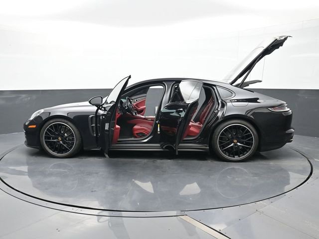 Certified 2023 Porsche Panamera 4 image 31