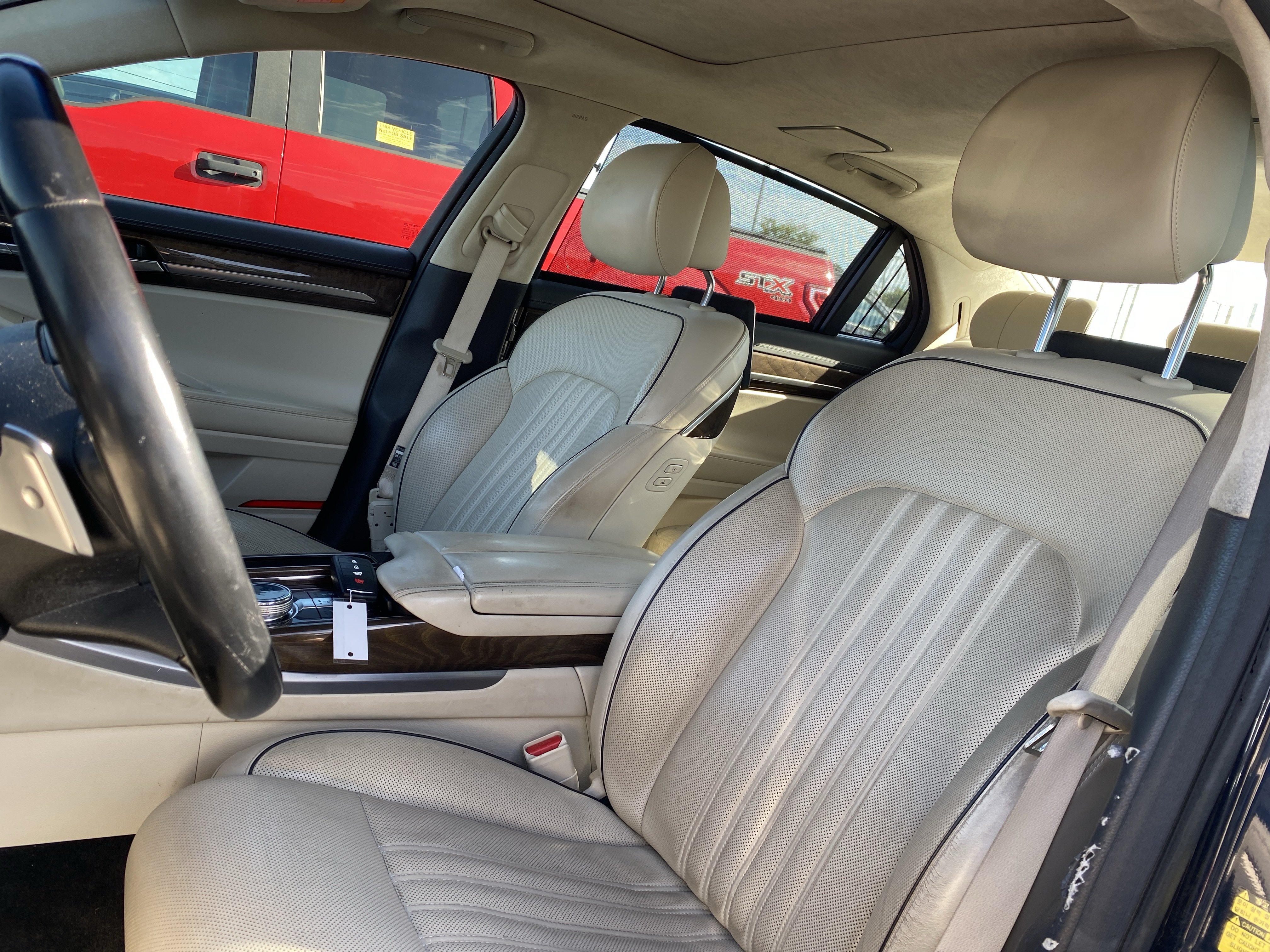Used 2018 Genesis G90 5.0 Ultimate RWD image 6