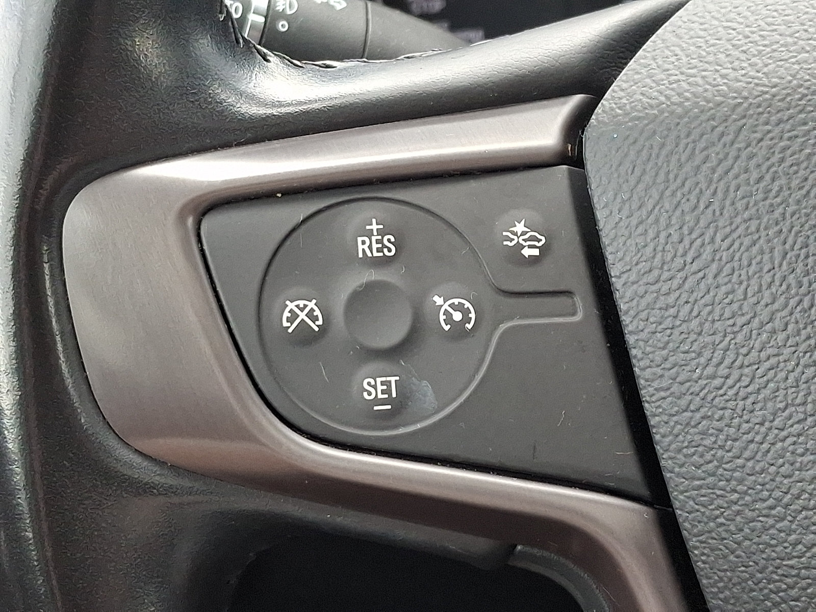 Used 2021 GMC Acadia AT4 w/ Trailering Package AWD/4WD image 23