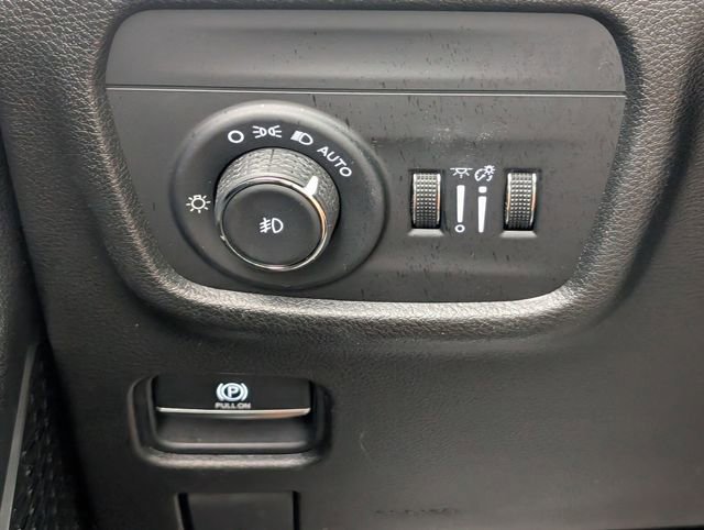 Used 2021 Jeep Grand Cherokee L Limited AWD/4WD image 15