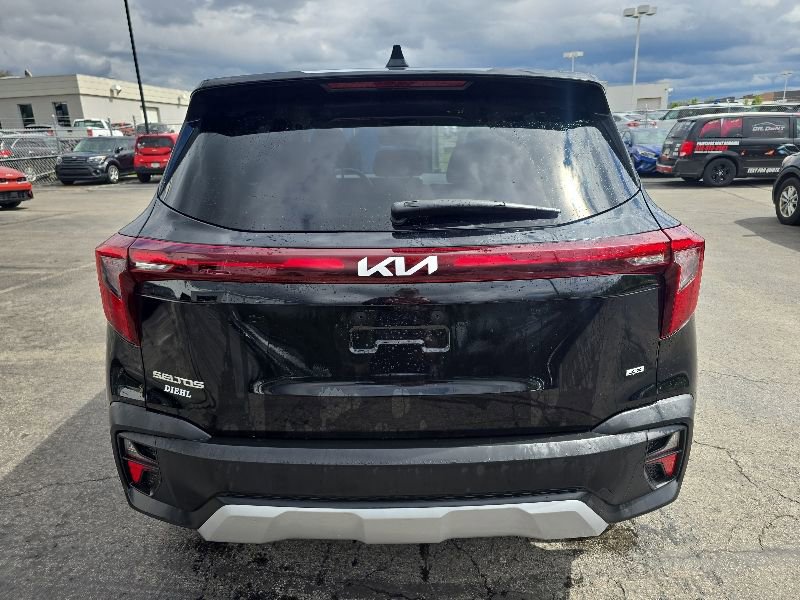 Certified 2024 Kia Seltos LX AWD/4WD image 7