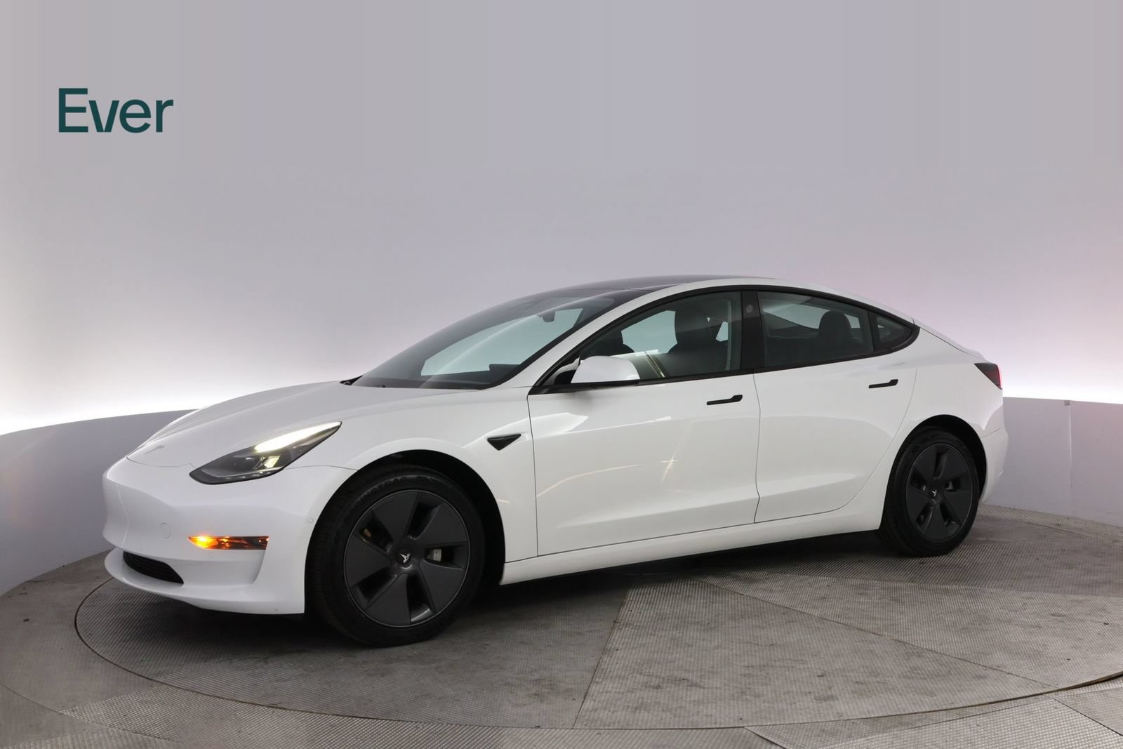 Used 2021 Tesla Model 3 Standard Range Plus RWD image 18
