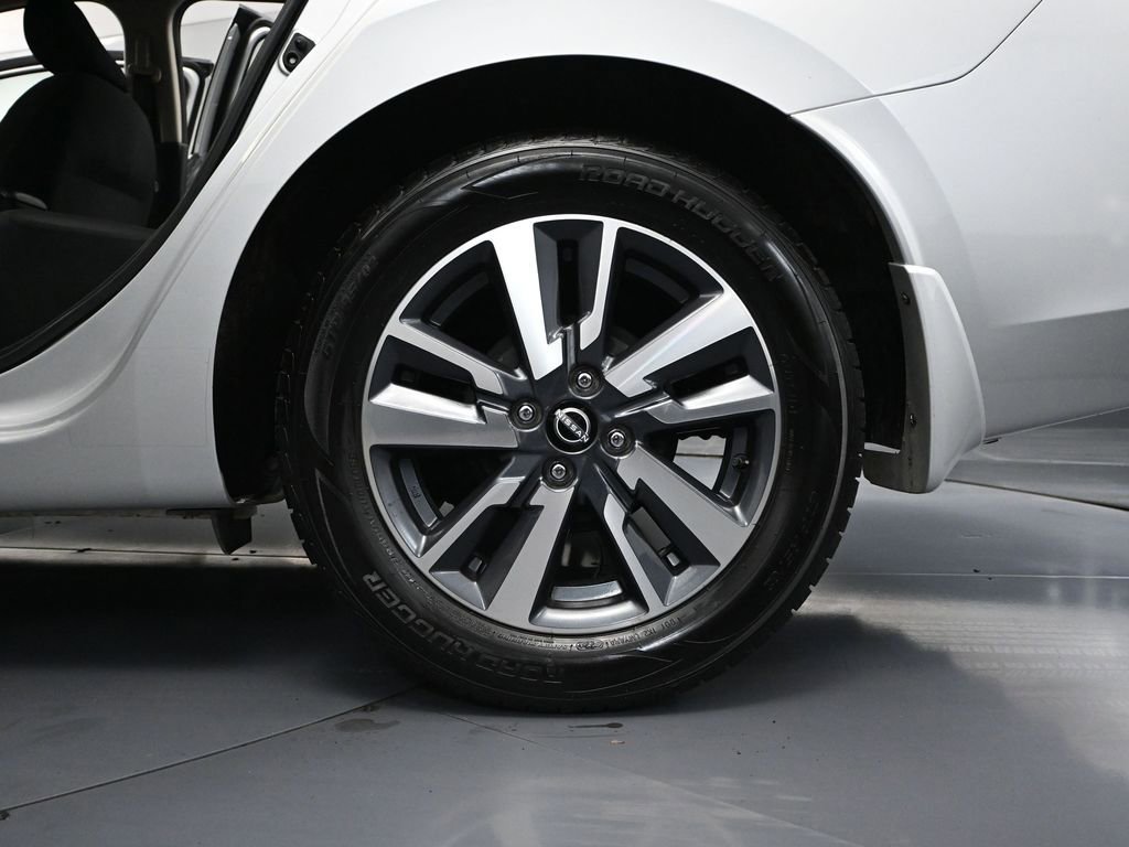 Used 2024 Nissan Versa S w/ S Plus Package image 12