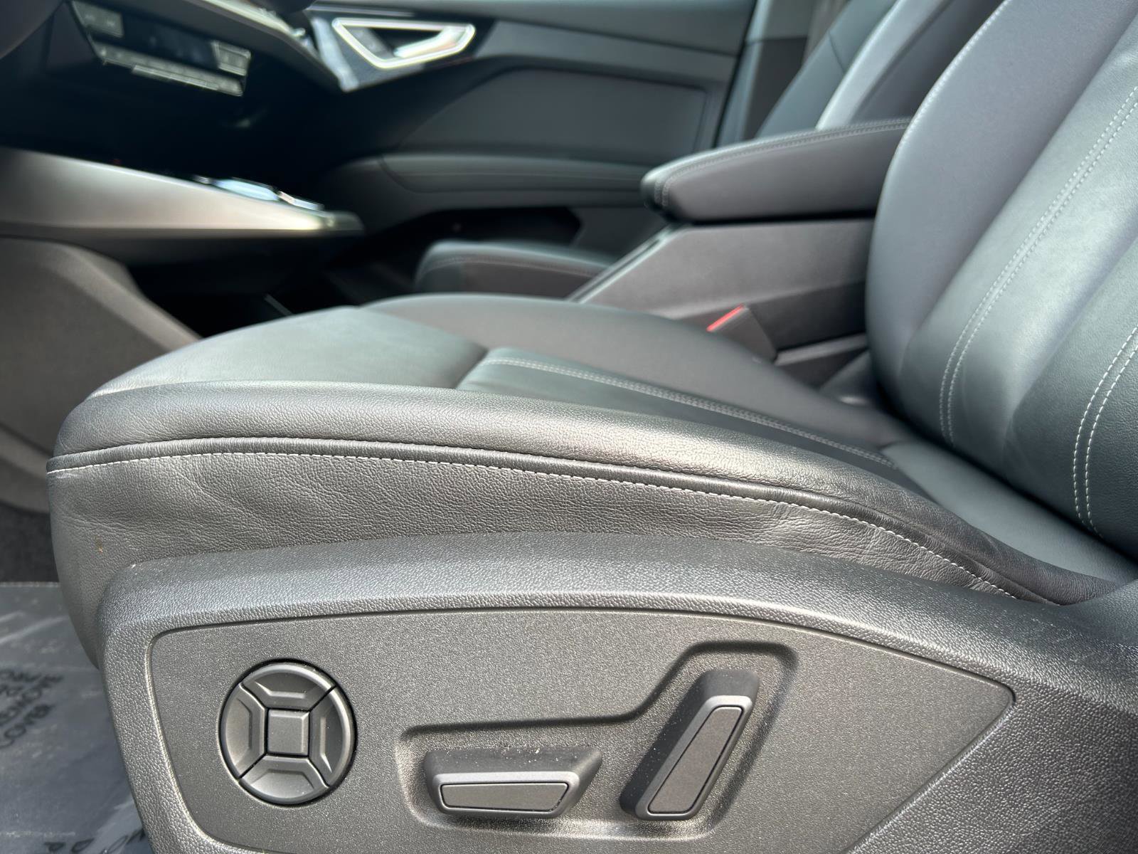 Certified 2023 Audi Q4 e-tron Premium Plus image 17