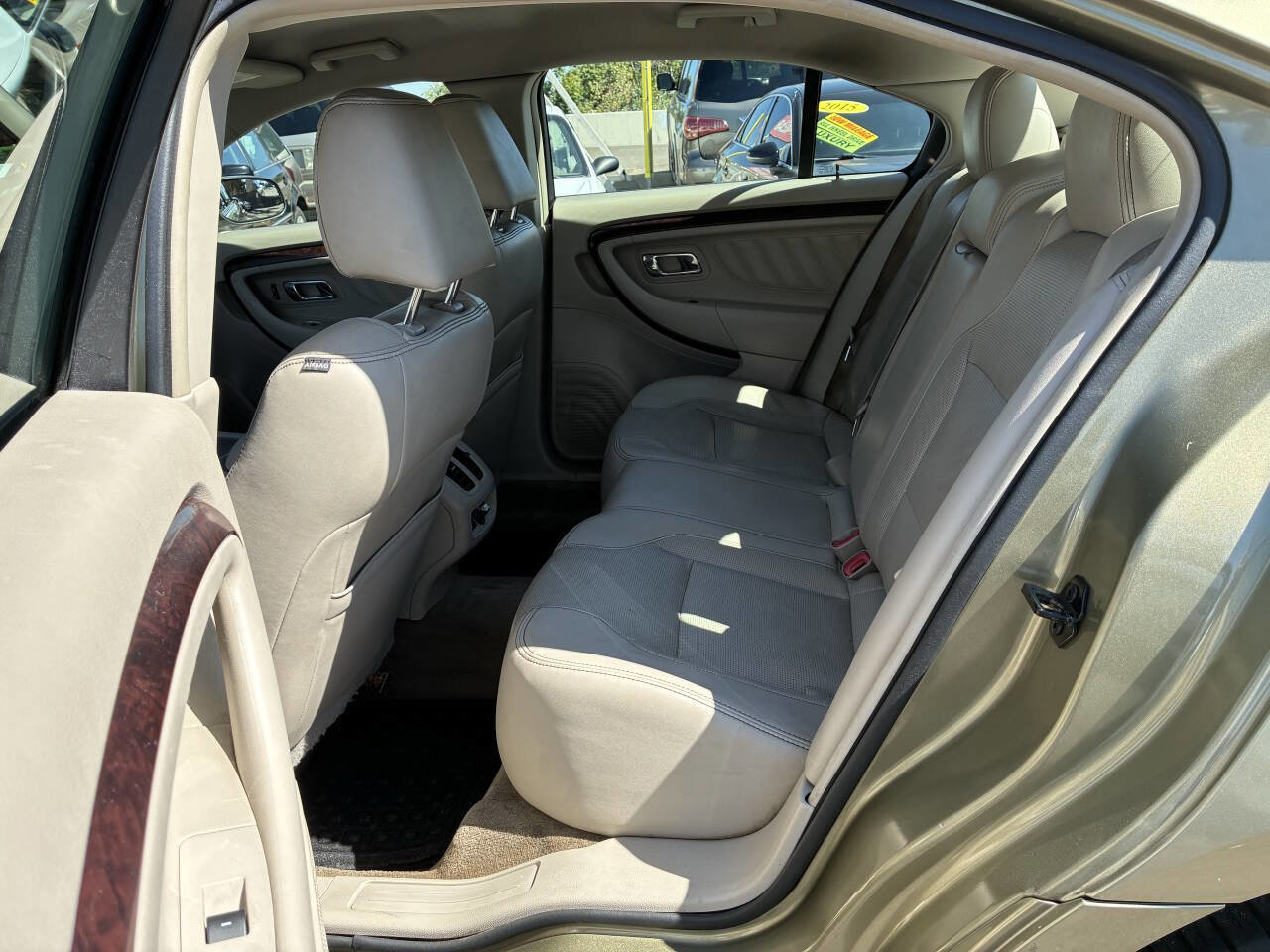 Used 2012 Ford Taurus Limited image 4