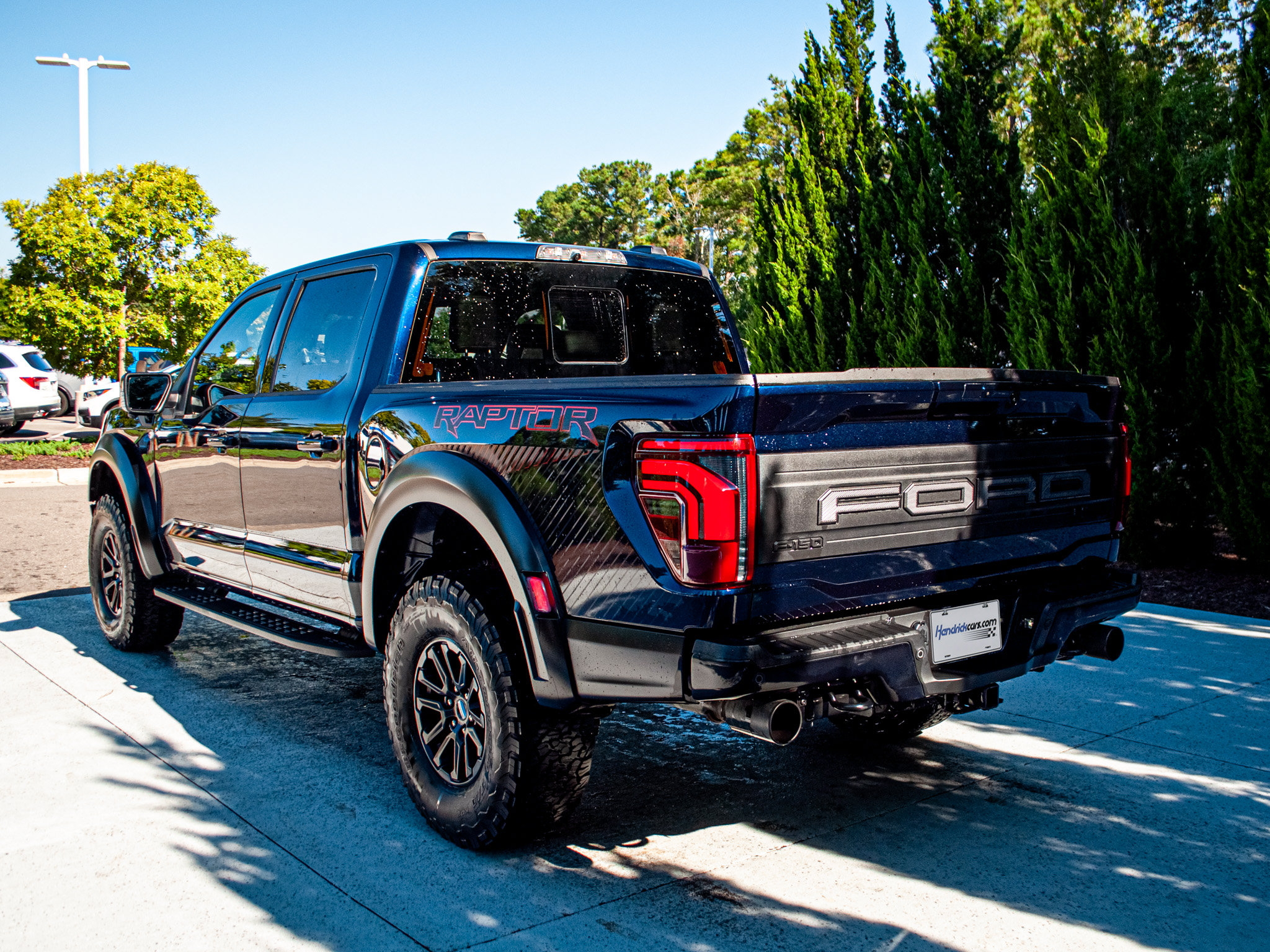 Used 2025 Ford F150 Raptor AWD/4WD image 8