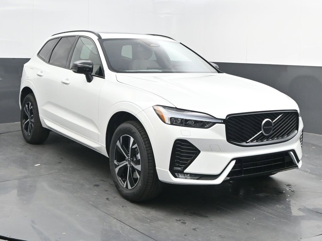 New 2026 Volvo XC60 B5 Core w/ Climate Package