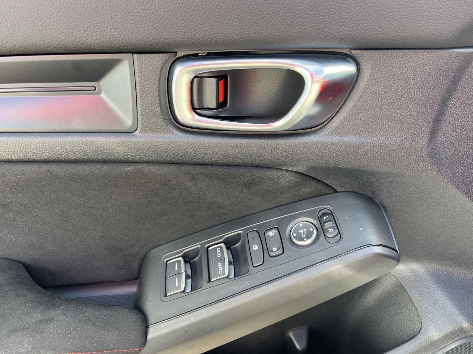 Used 2025 Honda Civic Type R image 22