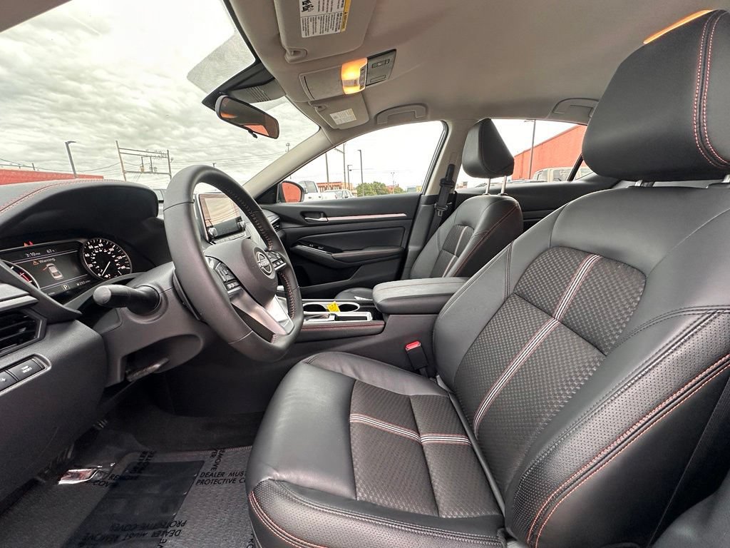 Certified 2025 Nissan Altima 2.5 SR FWD image 12